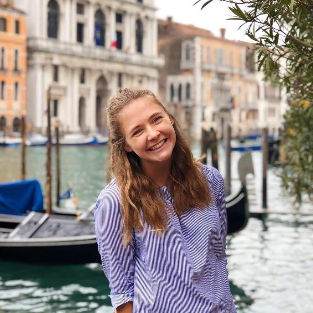 Meet your Posher, Kelsi